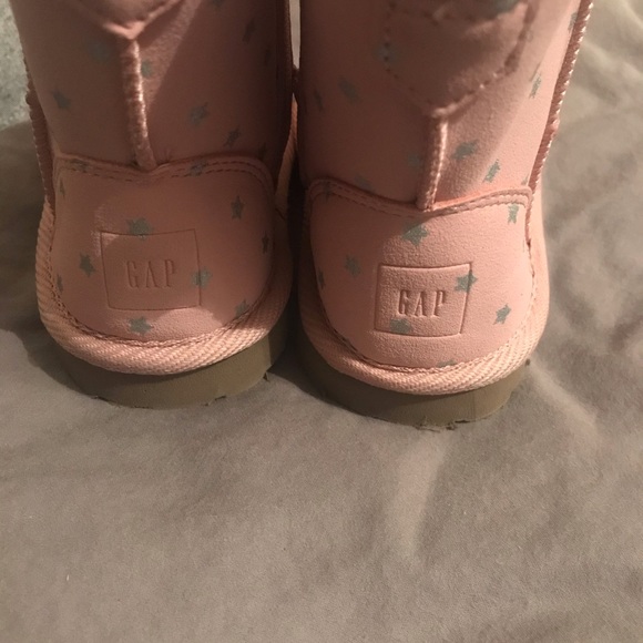 Gap Boots - Picture 2 of 3